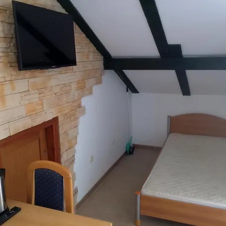 30 M From The Apartment