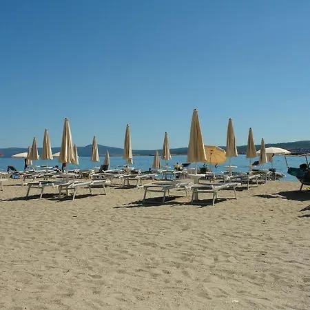 30 M From The Apartman